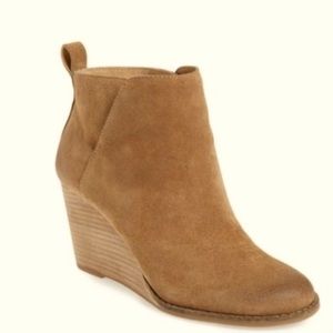 Lucky Brand Yezzah Round Toe Suede Wedge Bootie